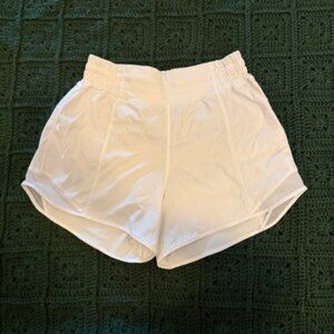 White Lululemon Hotty Hot High-Rise Lined Short 2.5"